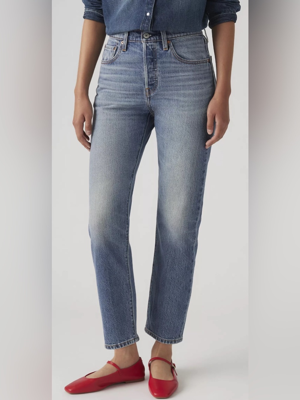 Levi 501 Medium Wash Cropped
